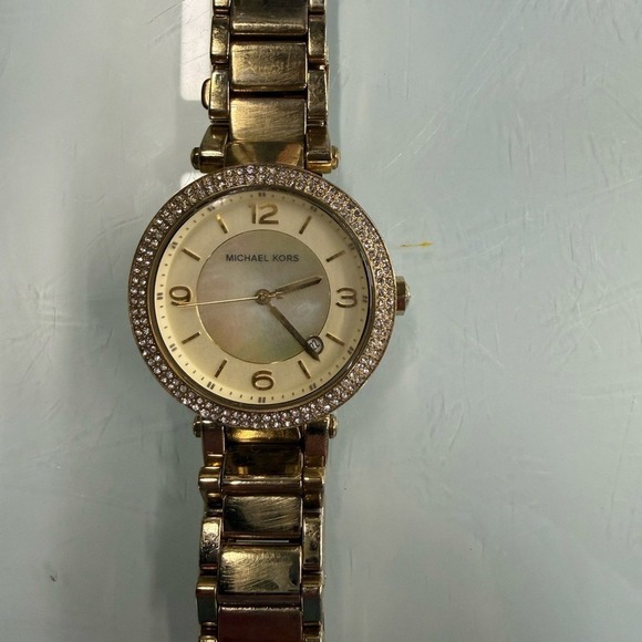 Michael Kors Parker‎ MK5089 Gold Tone Crystal Watch MOP Dial New Battery main image 6